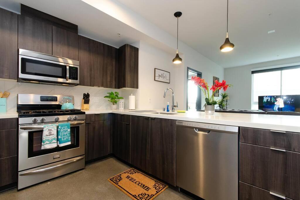 Cozy 3bed With Balcony And A Rooftop Pool Apartamento