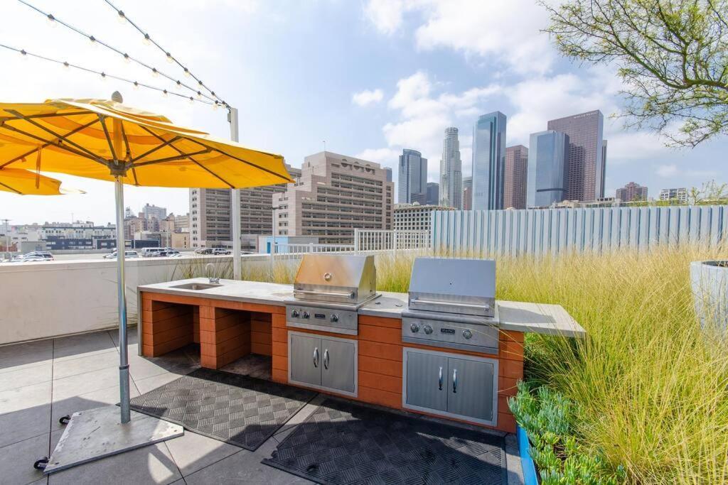 Cozy 3bed With Balcony And A Rooftop Pool Apartamento *