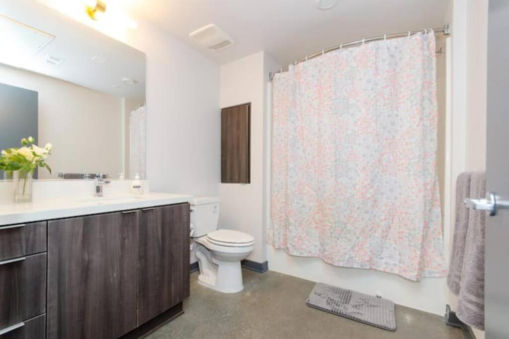 Cozy 3bed With Balcony And A Rooftop Pool Apartamento